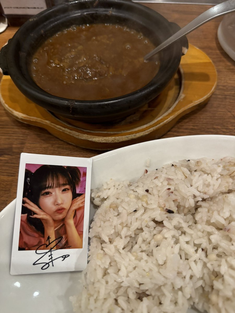 ポニー tweet media