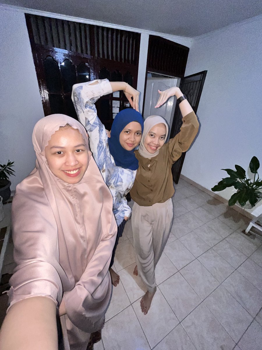 annisau_'s tweet photo. H-2 nikah, glowing juga ya aq https://t.co/a0zWe5tZsQ