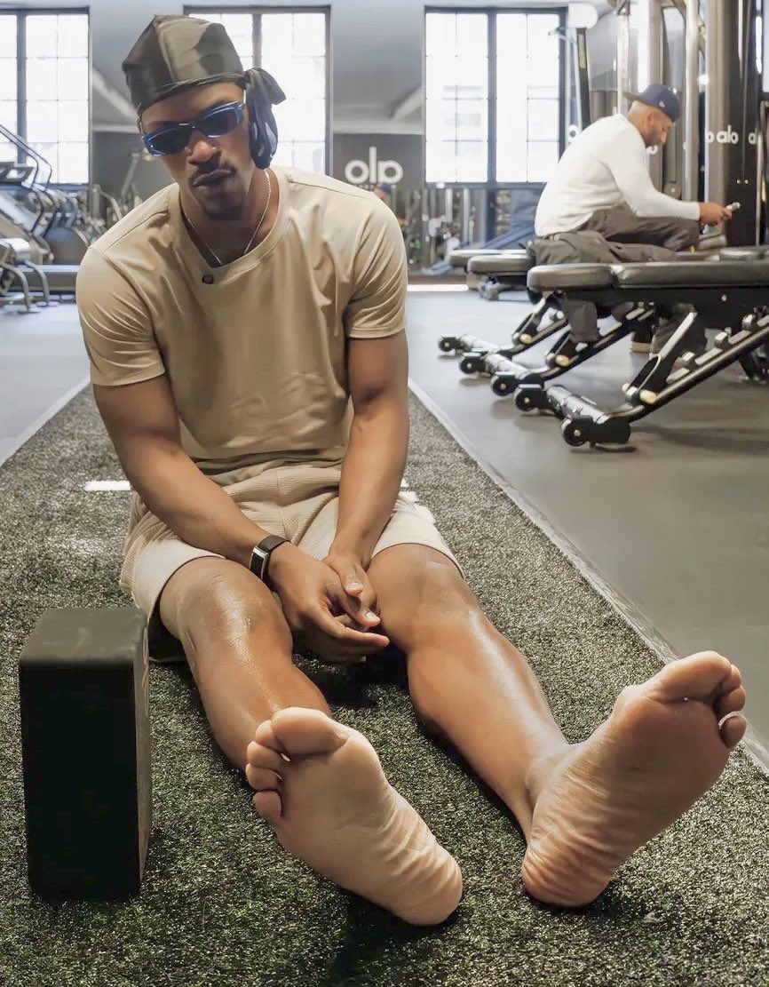 Male Feet 👣 tweet media