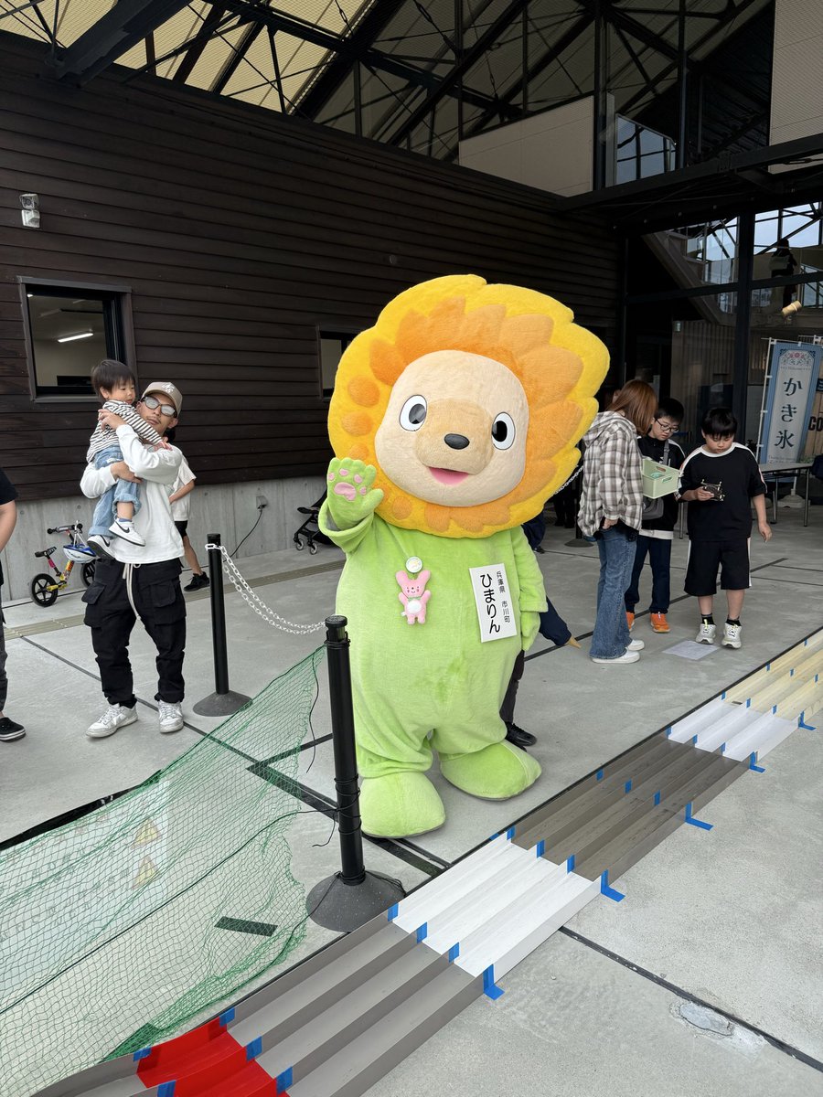 kotetu1987's tweet image. なんかきたよ(笑)
#ミニ四駆
#sora加西
#PROST