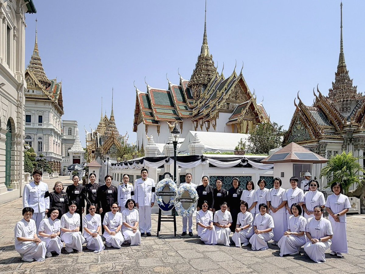TheSenderTH's tweet photo. มูลนิธิธรรมกาย และคณะศิษยานุศิษย์วัดพระธรรมกาย ได้รับพระราชทานพระบรมราชานุญาตให้ร่วมเป็นเจ้าภาพบำเพ็ญกุศล���วายพระบรมศพ สมเด็จพระนางเจ้าสิริกิติ์ พระบรมราชินีนาถ พระบรมราชชนนีพันปีหลวง https://t.co/wBlbOX2pAC https://t.co/q90yymney2