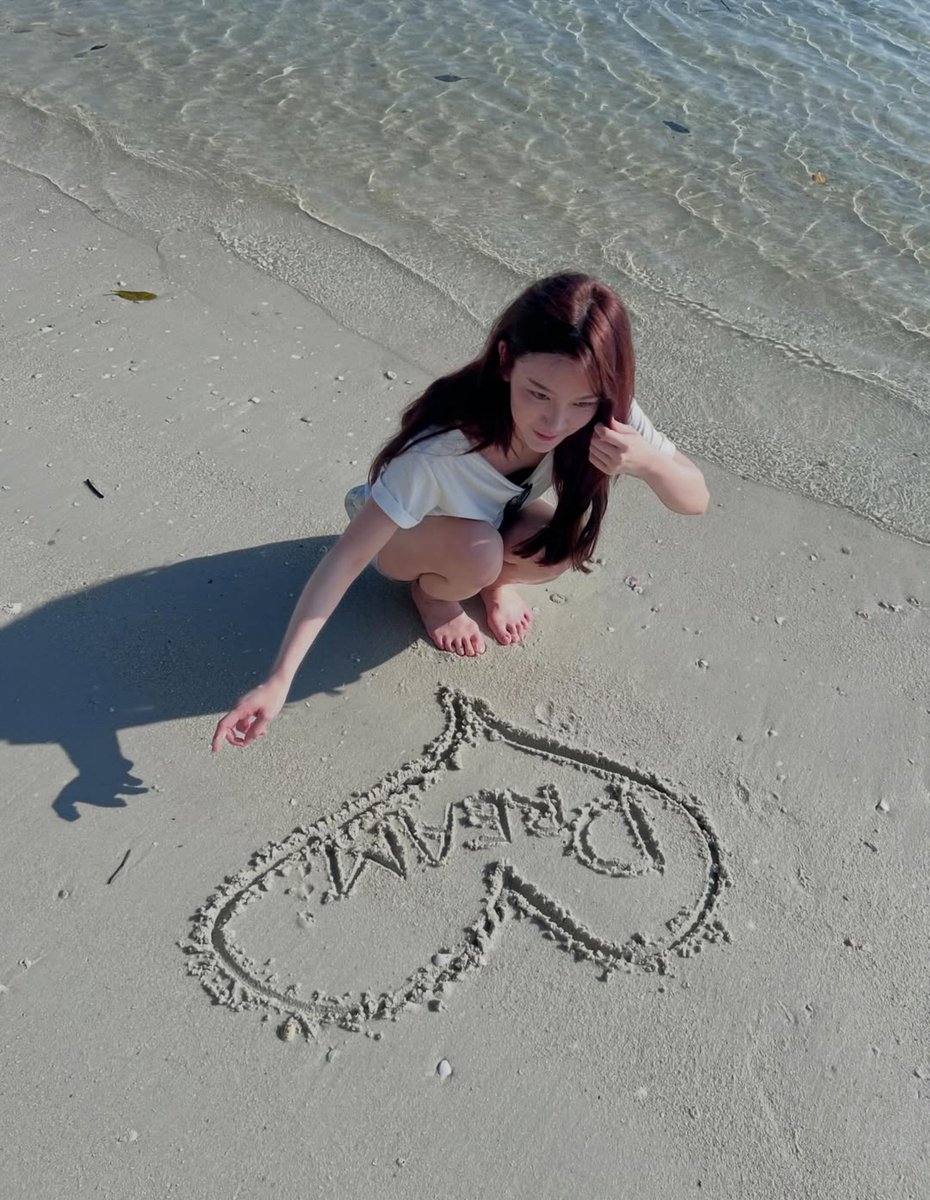 Macaaa <a href="/L_MarshaJKT48/">Marsha Lenathea</a>