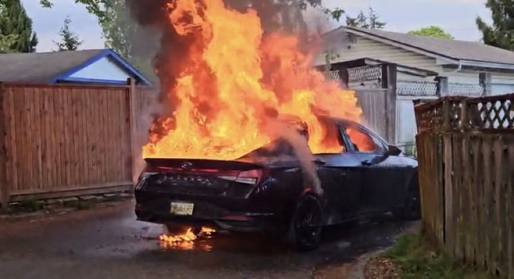 agrewal101's tweet image. Fatal shooting in Surrey’s Newton area at the corner of 148 St &amp;amp; 68A Ave. The area is cordoned off with a heavy police presence. SPS have confirmed shots were fired
#surrey