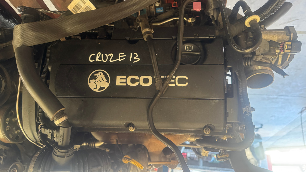 parts49765's tweet image. Genuine 2014 Holden Cruze 1.6L Turbo (A16LET20TF5698) — tested, 130,054 km, 30‑day start‑up warranty. Perfect for 2013–2016 Cruze SRi‑V. $1,550 AUD. Check it out: wix.to/KiGgP3U #Holden #Cruze #Turbo #EngineForSale #AutoParts
