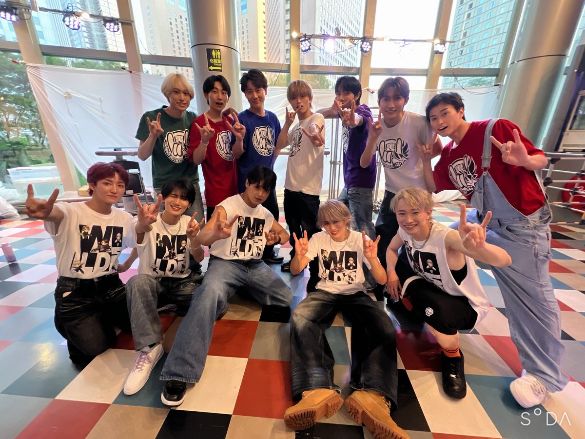 masanii_urahara's tweet photo. 【裏原BROTHERZ 1stワンマン】メモリー
特撮Boyzのみんなが、ゲストで来てくれたよ😉🤘やんちゃBoyzたちはなぜか
「特ブロっ!!」の連呼が好きみたい笑
コラボライブ「12(トゥーズ)からの絆は強まったね🤘
俺らのメンTを常に着てくれてたん、嬉しかったな😌ありがとう!
#裏原BROTHERZ
#特撮Boyz https://t.co/iYhOgJhRmm
