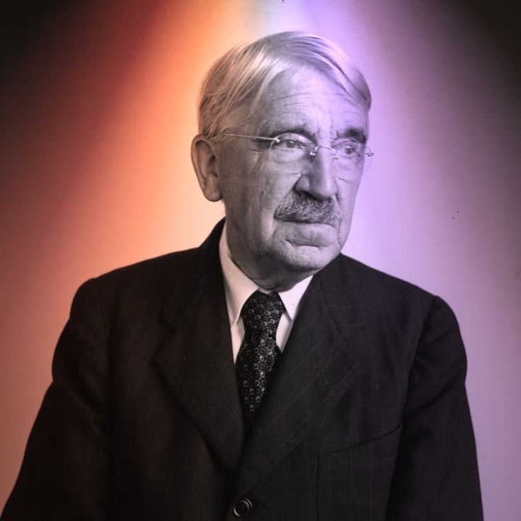 DeepPhilo_HQ's tweet photo. “The self is not something ready-made, but something in continuous formation through choice of action.”

— John Dewey https://t.co/KXWc1zZNb1