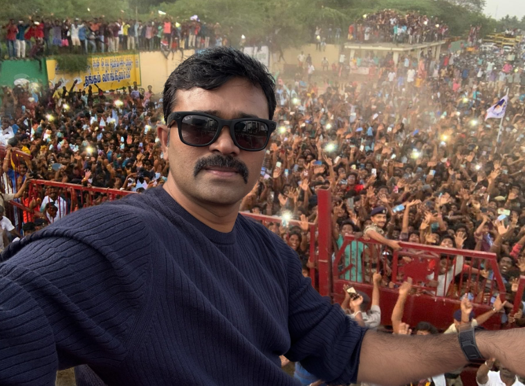 genZ_Tigers's tweet photo. Thalapathy #Saattai in an alternative Universe 😌🔥

Real Carrierin உச்சம்!!!