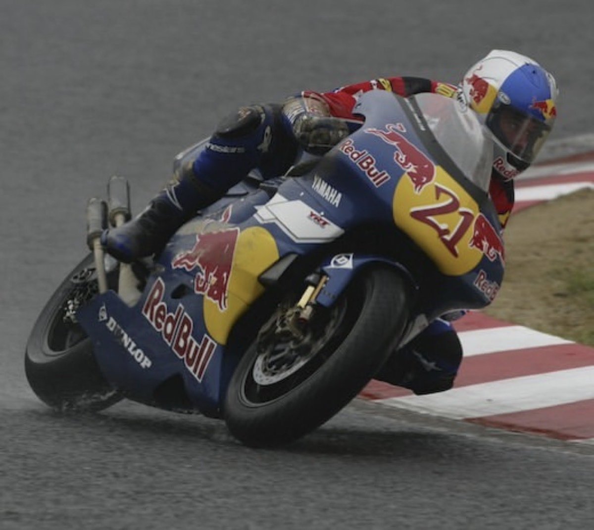 Republicapod1's tweet photo. Absolute banger of an episode 
We’ve got American road racing royalty on the podcast, John Hopkins.
From the brutal 500cc beasts to becoming a full factory Suzuki rider, plus a stint with the famous Kawasaki team, John’s career is nothing short of incredible. Listen now 🎧 https://t.co/9LnzkpMCoO