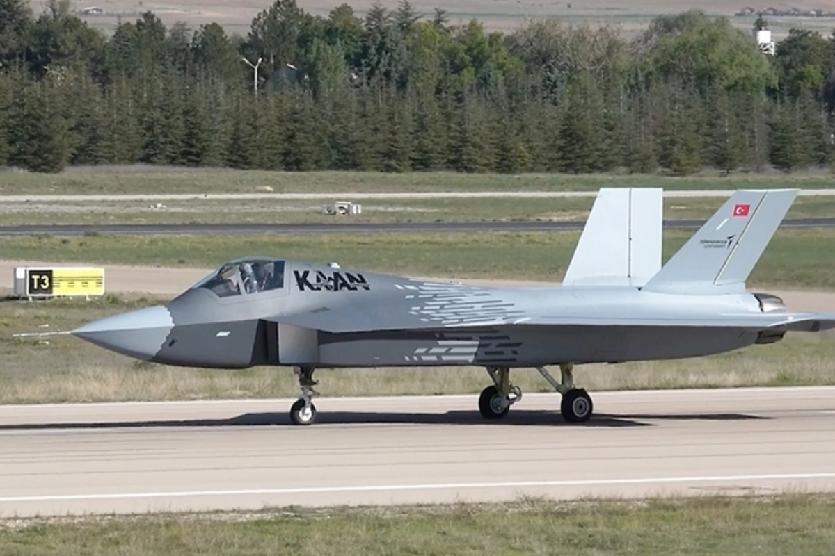 patronlar's tweet image. Türkiye’nin KAAN hamlesiyle öne çıktığı yeni dönemde, dünyanın en pahalı ve en gelişmiş savaş uçakları listesi şekilleniyor

#teknoloji

patronlardunyasi.com/turkiyenin-kaa…