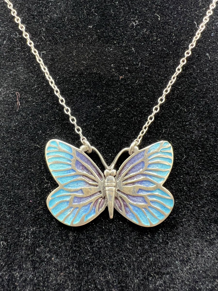 GreatArtandDes2's tweet image. Norman Grant Jewellery. Highly collectible Scottish Designer who happened to come from my home county of Fife. #etsy #gift #jewellery #collectible #silver