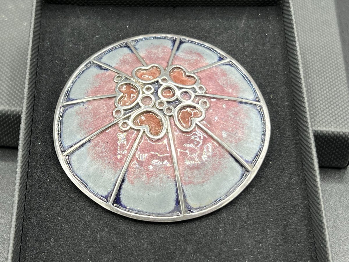 GreatArtandDes2's tweet image. Norman Grant Jewellery. Highly collectible Scottish Designer who happened to come from my home county of Fife. #etsy #gift #jewellery #collectible #silver