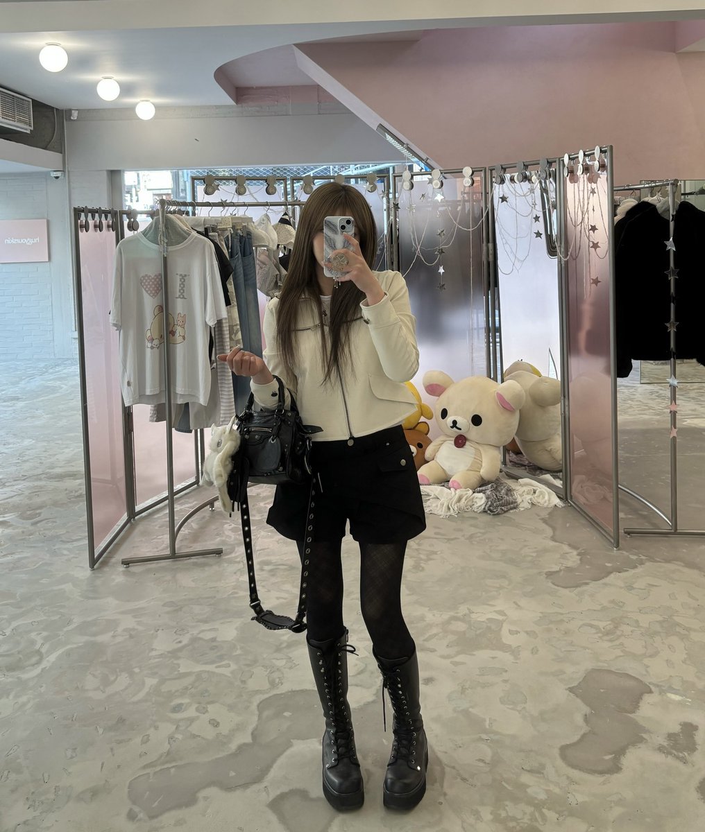 rohlfs23884's tweet image. 같이 쇼핑해 줄 남자친구를 구해요
#일상트 #ootd