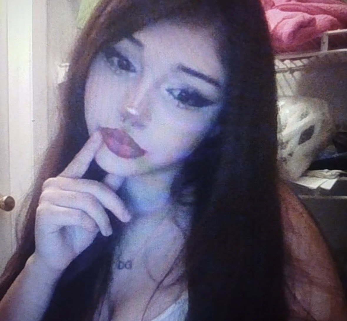 imreallynaive tweet media