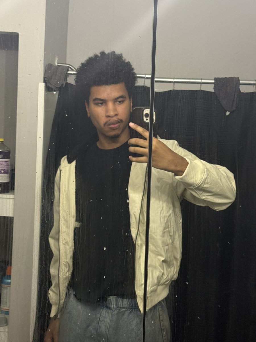 delontaeeee's tweet photo. can’t wait for summer https://t.co/mqWwQqrmyX