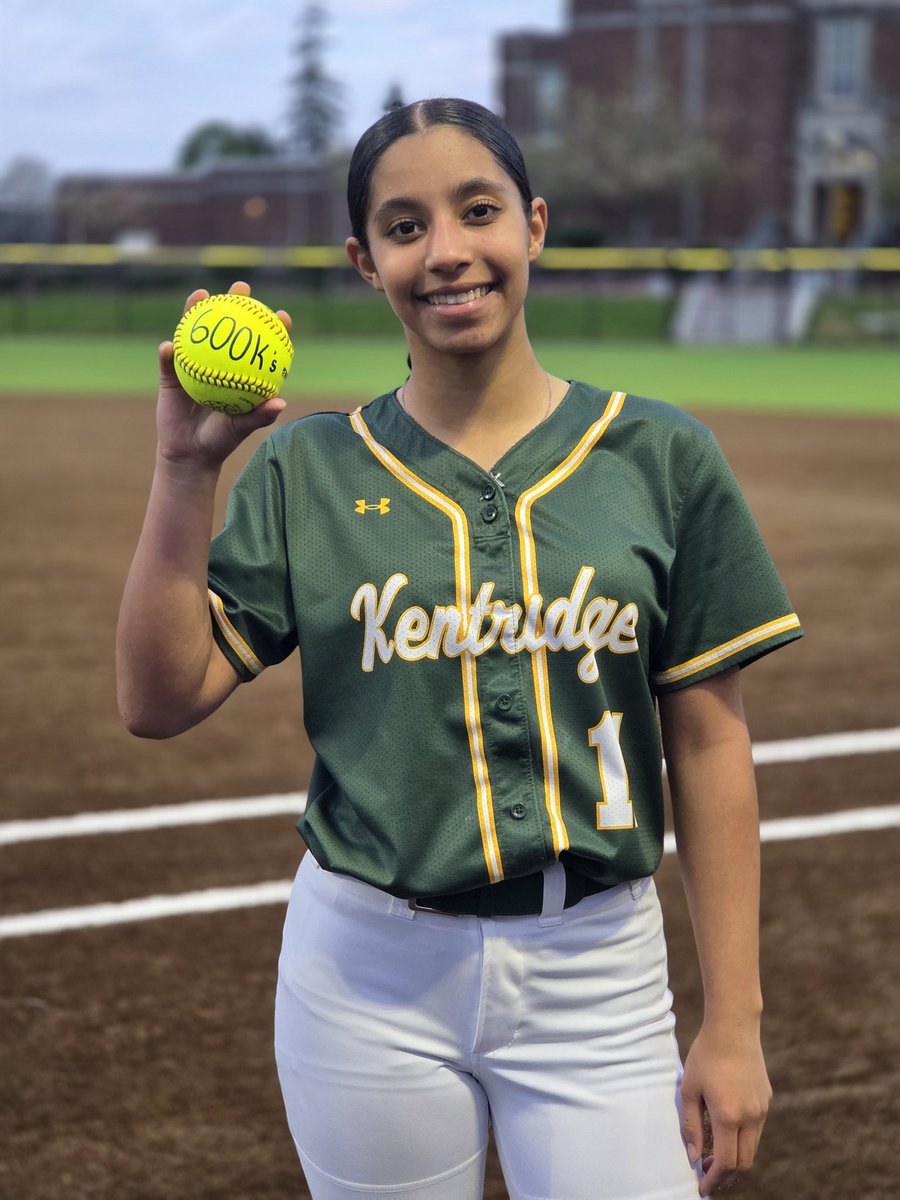 JoThompsonRHP27's tweet photo. Tonight I got my 600th high school strikeout! Thank you to my Kentridge coaches, teammates and catcher McKenzie Coble. I am looking forward to our team finishing this season strong and having an even better one in 2027.

@StacyMayJohnson @Hey_Coach_Bobby @iowasoftball @ladyhawksgold @Gatorade @ExtraInningSB