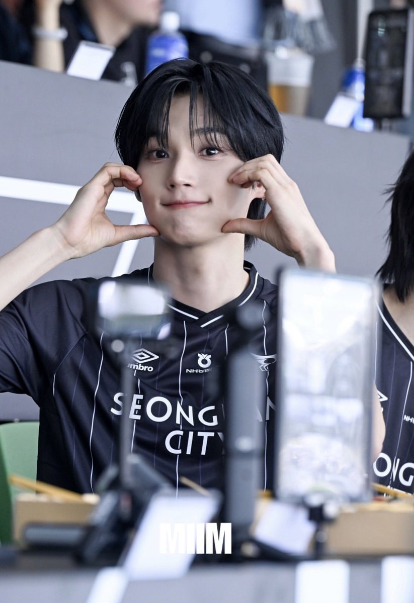 공삼 ˚𖦹⋆ tweet media