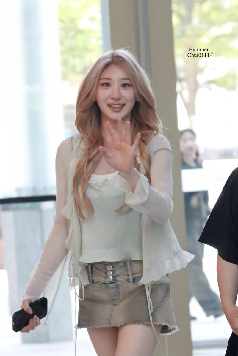 forleechaeyeon_'s tweet photo. WOWWWWW!!!!!

#LEECHAEYEON #이채연 #Chaerish #Catching  @cc_chaeyeon2 https://t.co/joaOZPqiRj