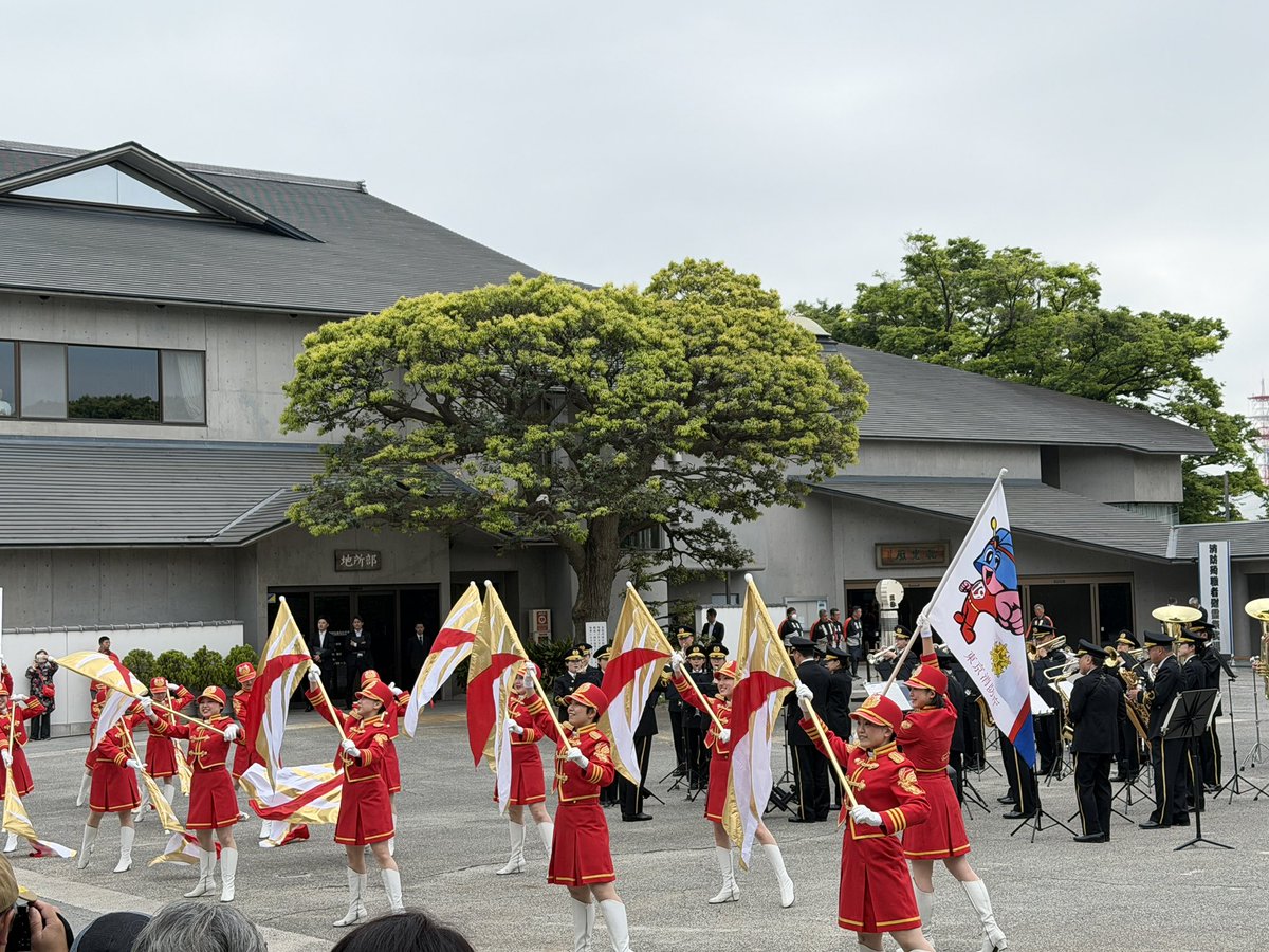 Aya_meguro's tweet image. 今日は朝からイベント続き！
祐天寺の次は赤坂〜🫶

みなさん、メーデー後でラフな格好だと信じたい。私は朝から地元イベントで土いじってたので、ジーパン👖

#防火防災フェスタ　#VR