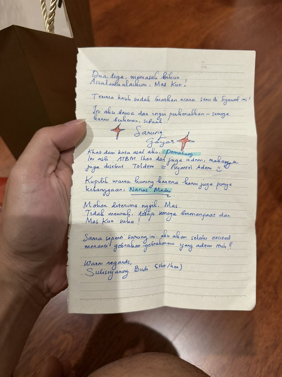 ᗰ ᘔ K ᑌ ᑎ tweet media