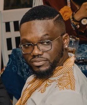 WithoutHistory tweet media