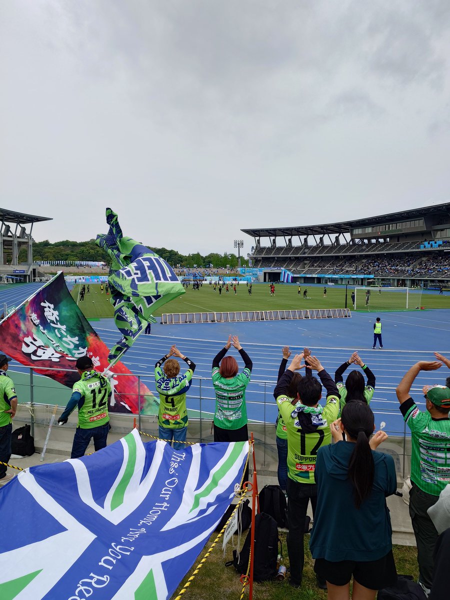 dorafeti's tweet photo. 戦場ナウ https://t.co/mDFjf5LCWj
