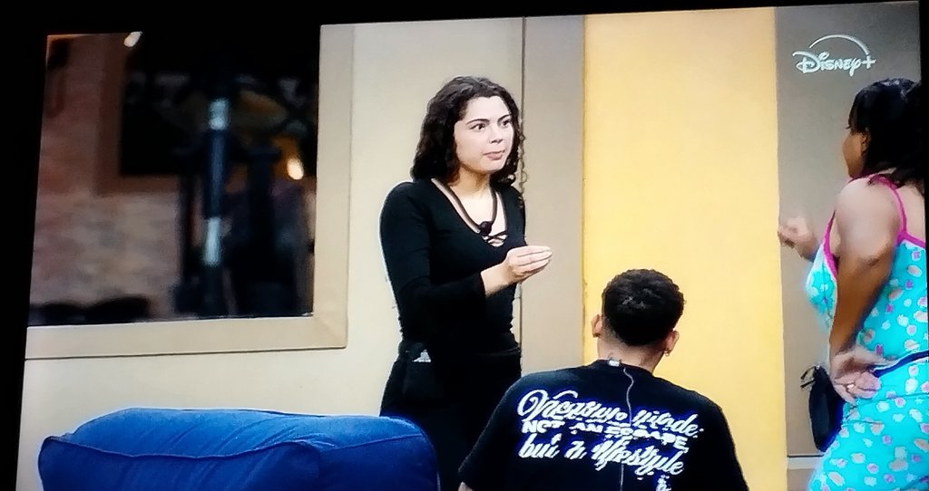 @monacomenta tweet media