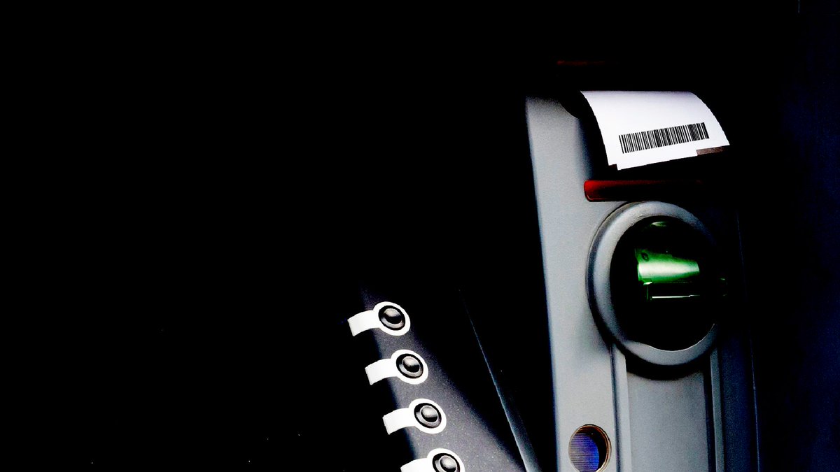 kat_tuananh's tweet image. 🇨🇦 Canada proposes banning crypto ATMs, calling them a 'primary method' for fraud. The move aims to tighten regulation and protect investors. Will other countries follow? #Canada #Crypto #Regulation