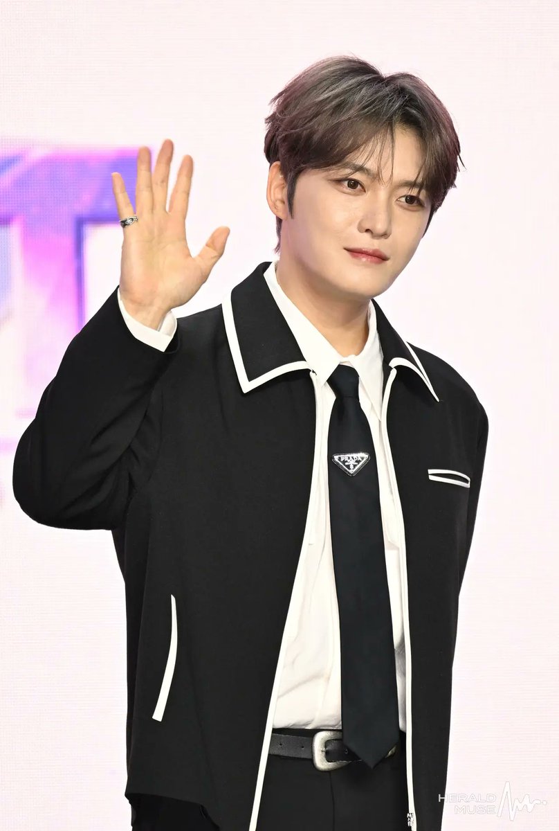 Hwaiting_News's tweet photo. 【フォト】マスターキム・ジェジュン、「Red Velve」ウェンディ、「DAY6」Young Kら「THE SCOUT」制作発表会出席
🔗https://t.co/tBSqZxt36b
#ジェジュン #RedVelve #ウェンディ #Hwaiting #ファイティン https://t.co/rThjwLifUQ