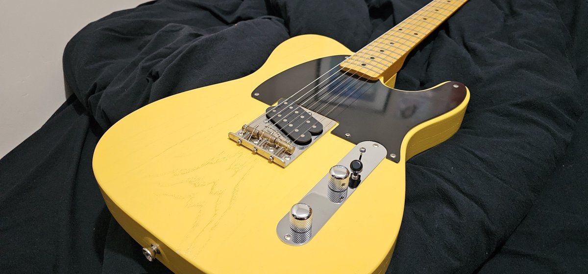ZeoCheung's tweet image. 最近新買的吉他，好喜歡啊 🥹

#KingSnake 
#Sidewinder 
#Telecaster