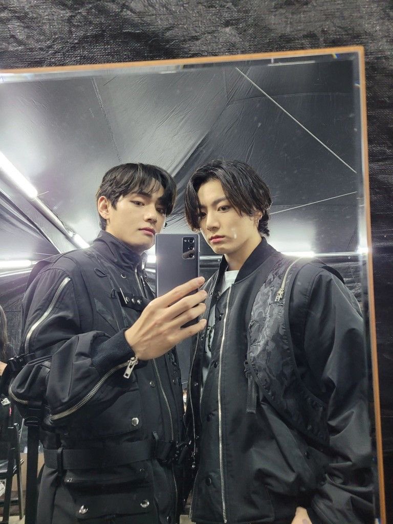 taekook 𑣲𝒌⁷ tweet media