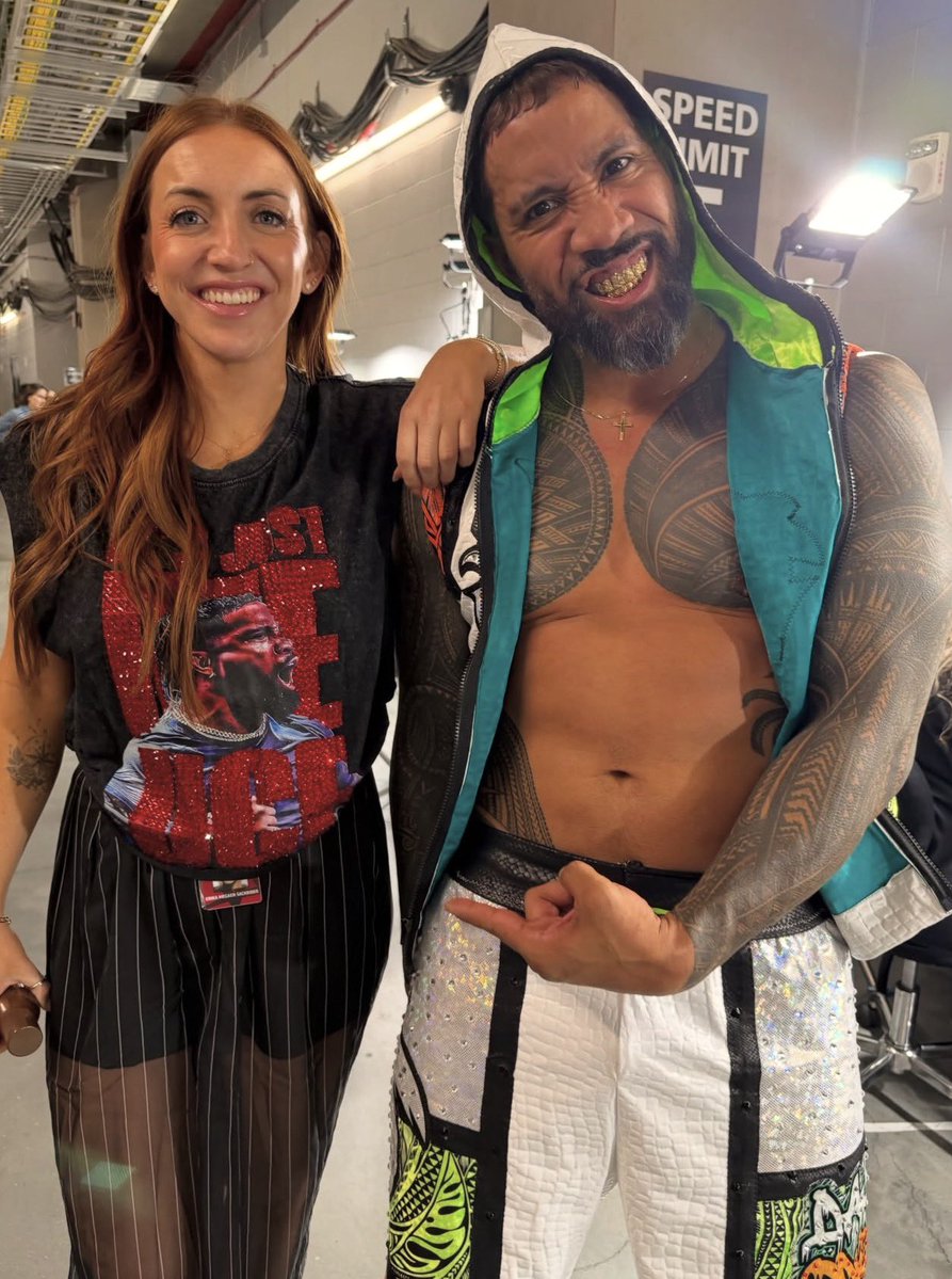 usosarchive's tweet image. #jeyuso 𖤐⋆.˚