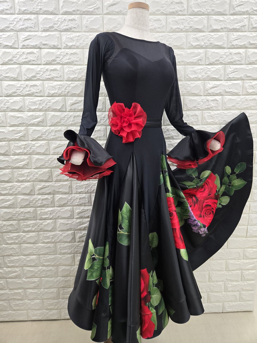 社交ダンスドレス・衣装専門店👗|白樺ドレス|販売・レンタル・オーダー