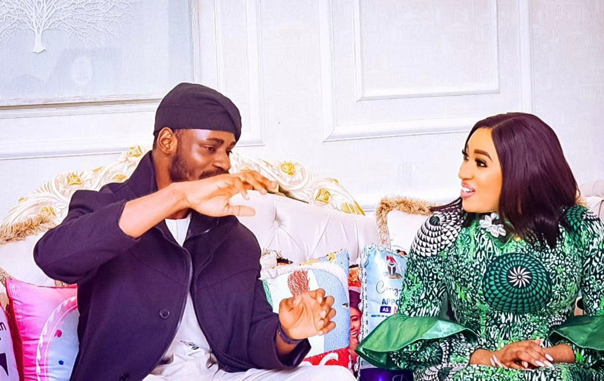 HouseEvergreen's tweet photo. Dr. Betta Edu hosts World Chess Championship holder, Mr. Tunde onakoya at her home in Abuja; calls for more support for his humanitarian mission for children in slums across Nigeria and Africa. https://t.co/3mhwOrfa0x