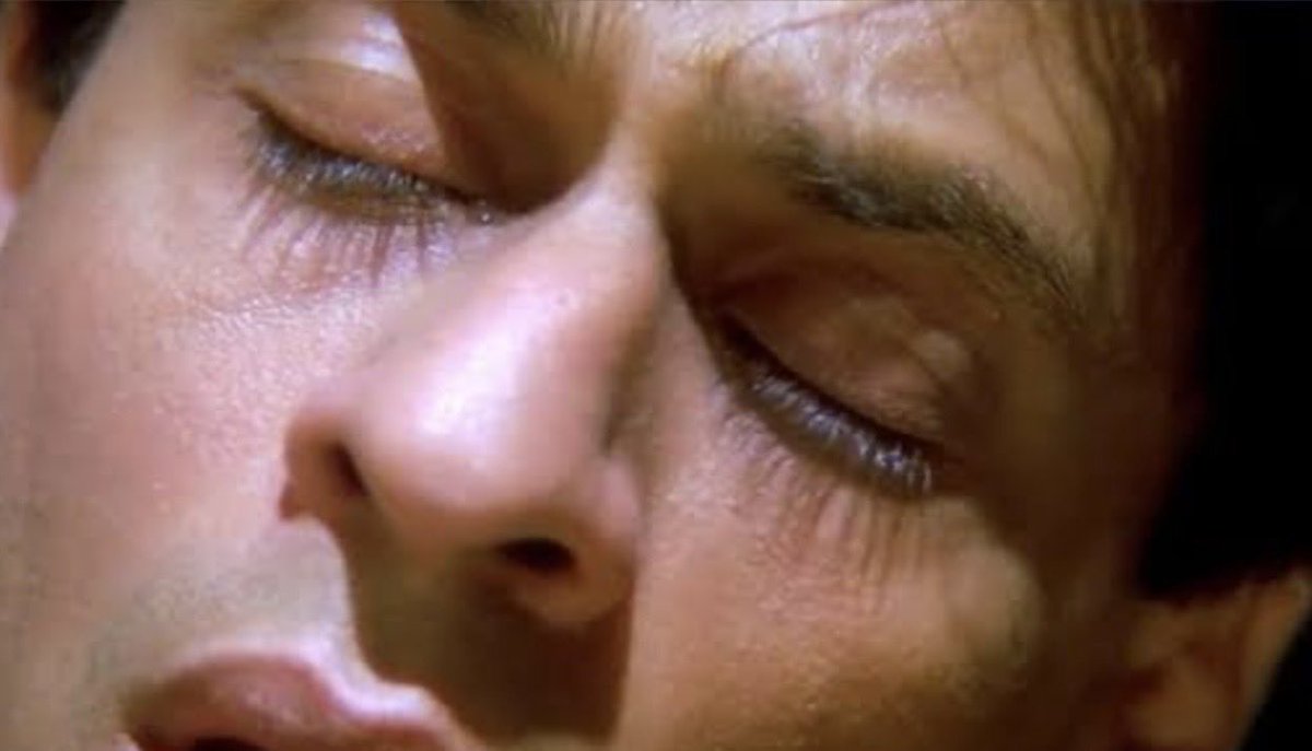 erin1_media's tweet photo. Shah Rukh has amazing long thick eye lashes but you can’t always see how beautiful they are unless he is side on and close up. 🖤🖤🖤 https://t.co/zzPIuNe0aJ