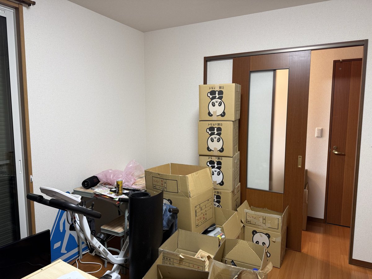 kata104's tweet photo. さて、どこから手を付けようか… https://t.co/ufFjLKDIsb