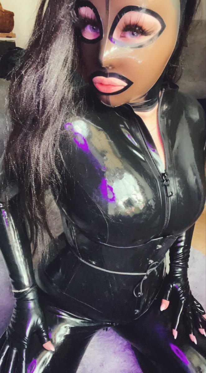 DevilynLady's tweet photo. 💋 https://t.co/qjKAcRPQWR