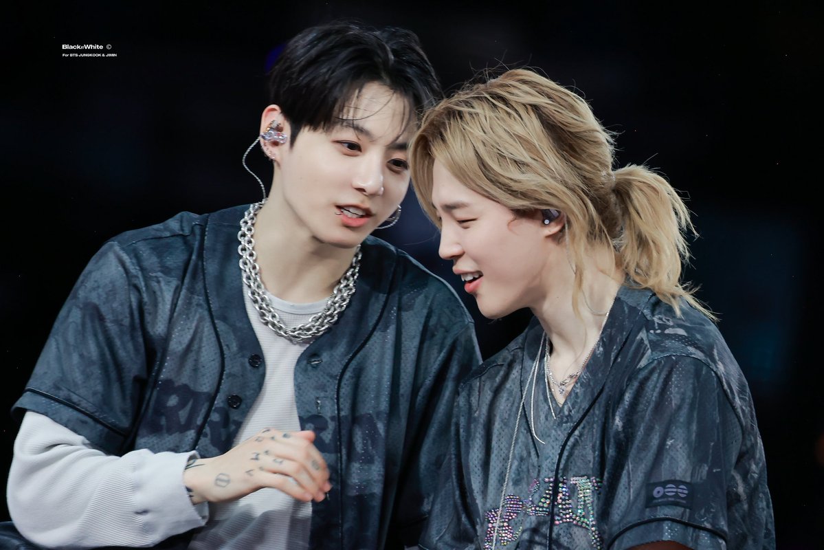 BLACK N WHITE tweet media