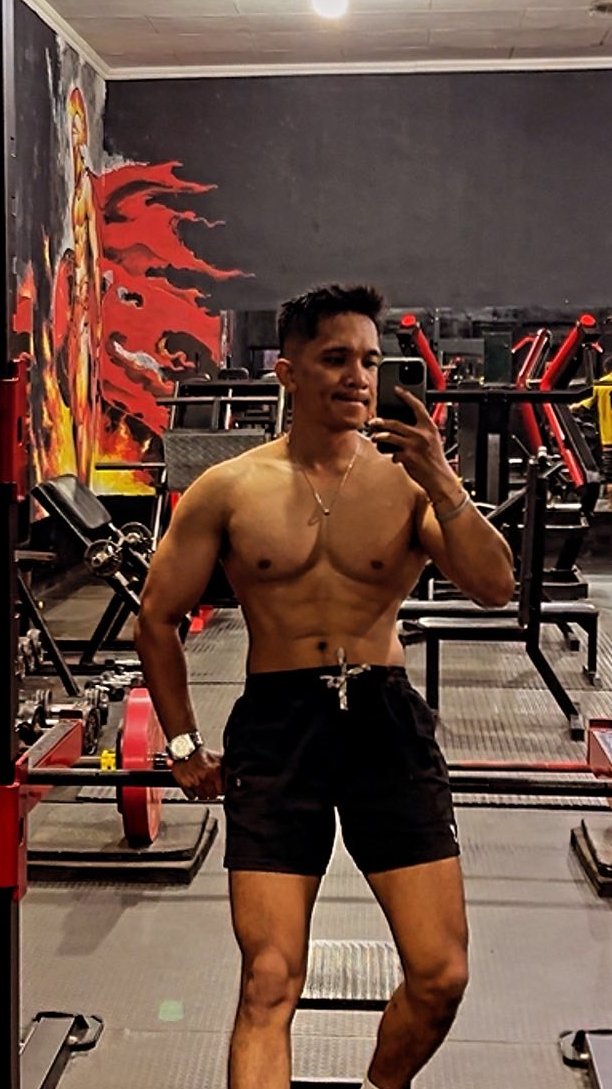entiss248317's tweet photo. Basic Short Celana pendek olah raga dry fit lari running gym pria
https://t.co/voZl1bQfHl https://t.co/RO9QbmGDne