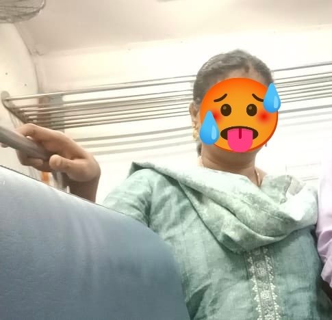 un_amma_purusan's tweet photo. Follower oda short hair thevudiya amma. evala adichi kathara kathara ookanumnu thonuthu. intha maari unga ammava ennaku kooti kuduka ethana thevudiya pasanga irukinga comment pannitu ponga#incest
 #tamilmemes #tamilkamam #ammapundai #followermom #thevidiyapasanga #incestmom https://t.co/t2jk1tlObz