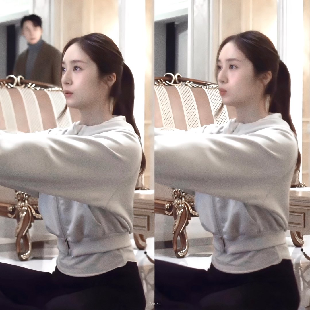 ʙᴇʀʀʏ. tweet media