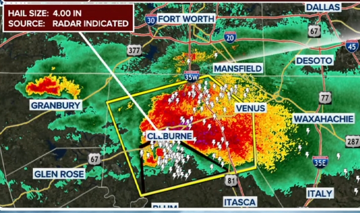 Severe thunder storm warning for Johnson county, #Texas. ⛈️

4 inch hail stones likely to fall in the area. this is very destructive. seek shelter if you haven't yet, do not go outside till the storm mostly passes, that hail size can easily kill you🌪️