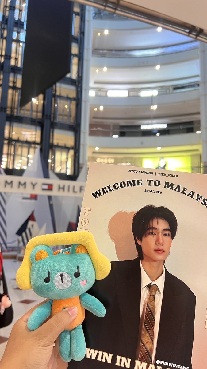 Zee ᧔•᧓ tweet media