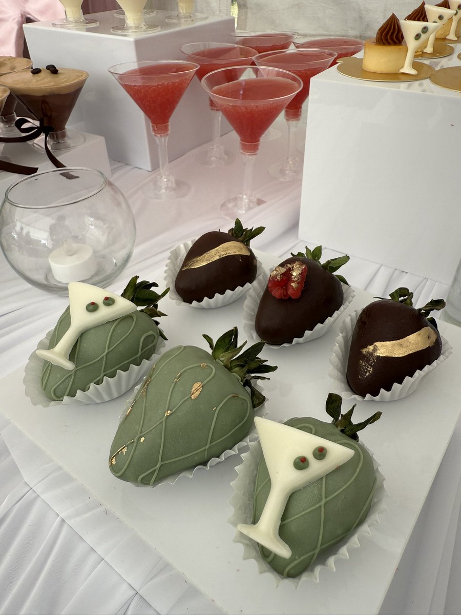 MainlyMelted's tweet image. A Tini one is on the way !🍸🍼 #babyshower #martini