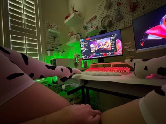 りりあ tweet media