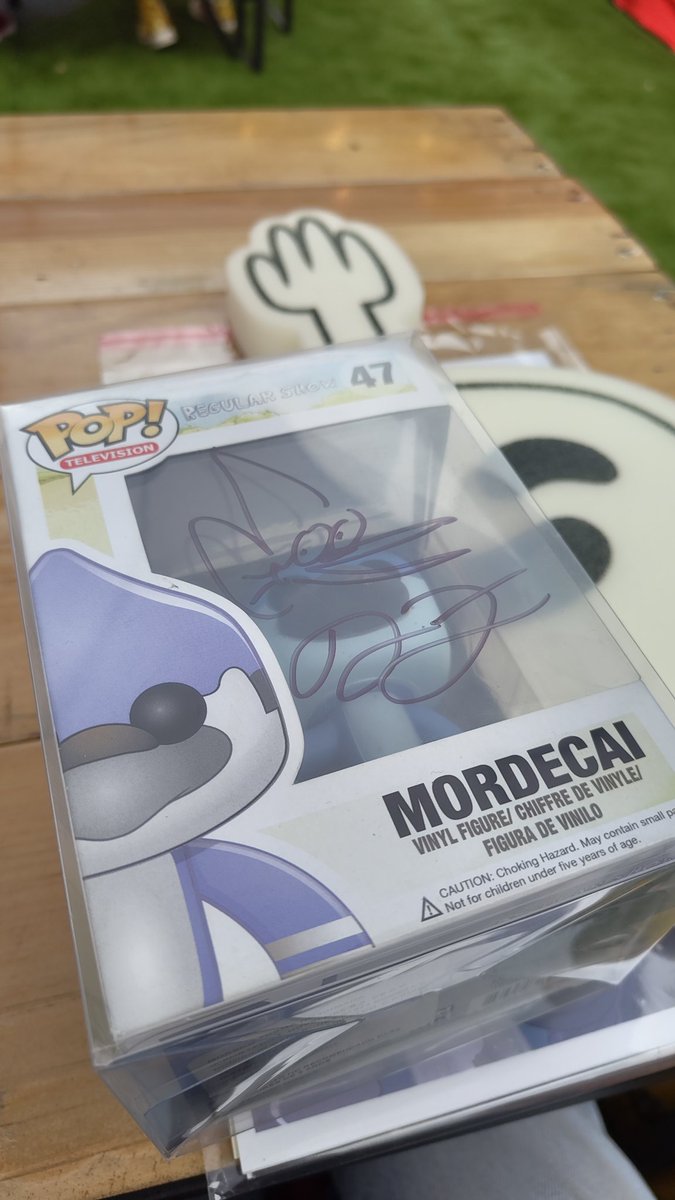 imnotahobbit's tweet photo. @JGQuintel Such a great panel at CCXP Mexico! I was lucky enough to be there and get your autograph. Thanks for taking the time with fans—can’t wait for The Lost Tapes! https://t.co/SmYsyDqFh0