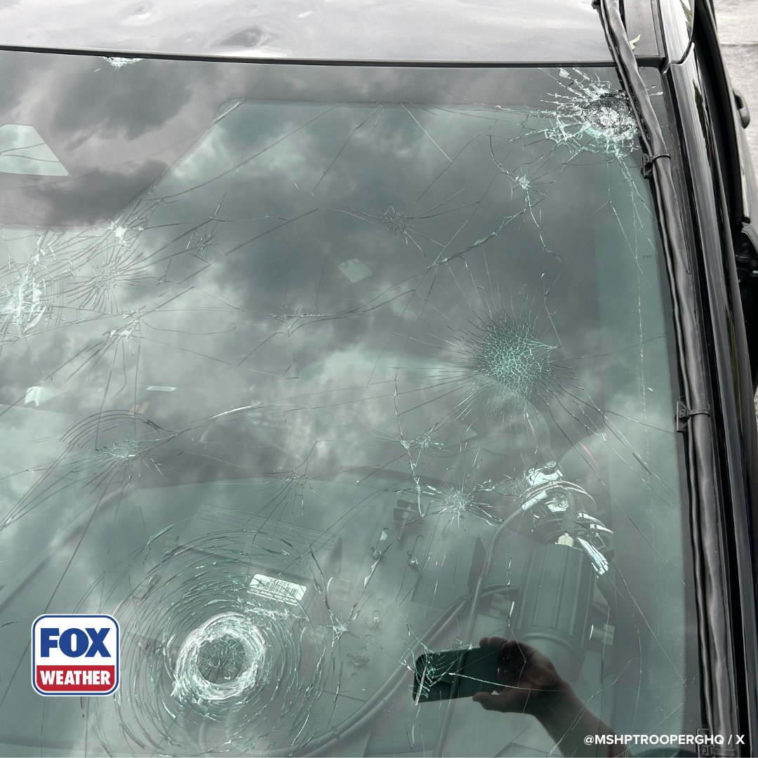 foxweather's tweet image. HARSH HAIL ‼️: Travelers moving across central and southern Missouri encountered powerful hail smashing the state today, as some vehicles were severely damaged.

#Hail #Severewx #Travel #FOXWeather
