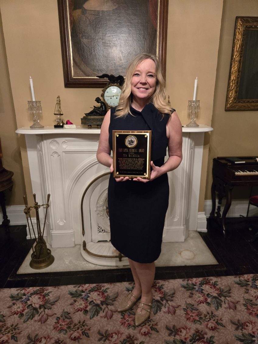 PickawayRossCTC's tweet photo. Congratulations to Ms. McCaulla on receiving the First Capital Historical Award from the Ross County Historical Society! ๐บ๐ธ Through Voices of Freedom, she has spent a decade helping students preserve local Veteransโ stories for the Library of Congress. #PRCTCWorks #CareerTechOhio https://t.co/XH5XAujeKl