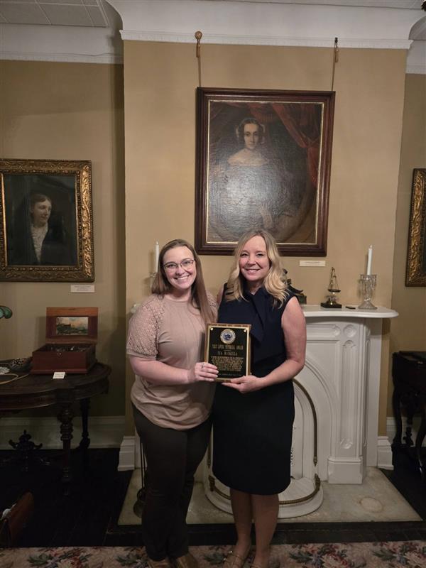 PickawayRossCTC's tweet photo. Congratulations to Ms. McCaulla on receiving the First Capital Historical Award from the Ross County Historical Society! ๐บ๐ธ Through Voices of Freedom, she has spent a decade helping students preserve local Veteransโ stories for the Library of Congress. #PRCTCWorks #CareerTechOhio https://t.co/XH5XAujeKl