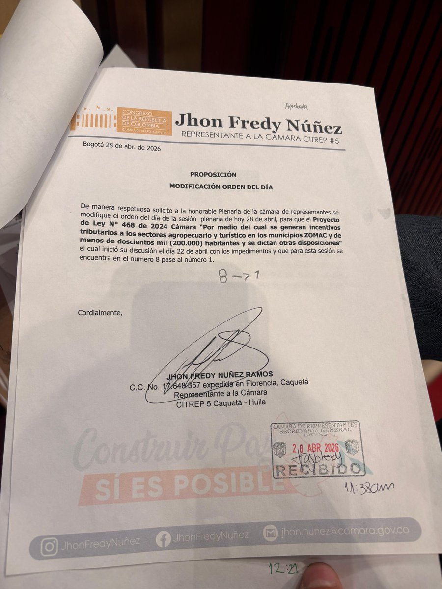 ¡Vergonzoso el accionar de la derecha y de los partidos tradicionales hoy en la Cámara de Representantes!

No fueron capaces de cumplirle al campesinado y aprobar la entrada en funcionamiento de la jurisdicción agraria, que estaba en el primer punto del orden del día. Pero sí