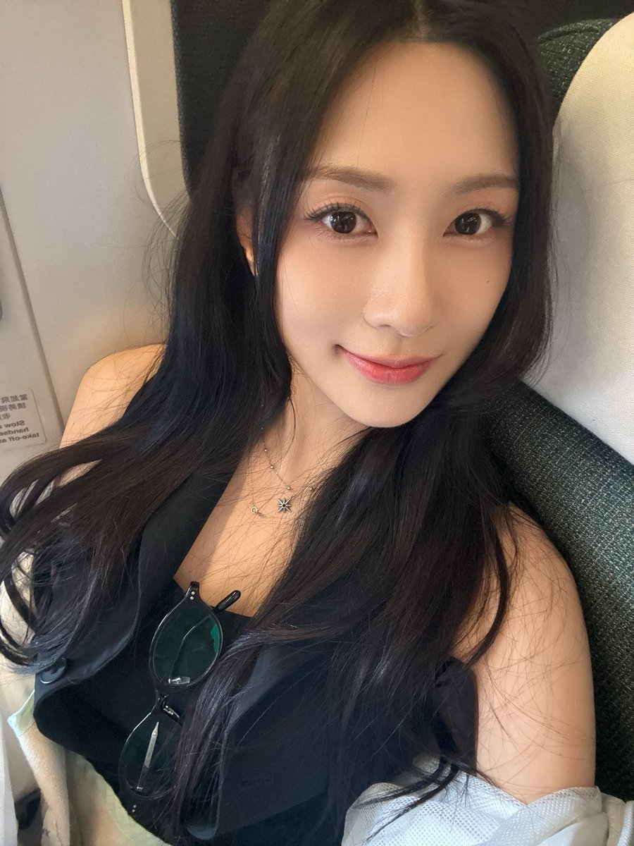 apinkbbls's tweet photo. 🍞📸
[260418, 07:52AM KST] https://t.co/9t4NpX4l6l
